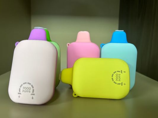 7000 bouffées OEM Vape Smart Screen 12ml 650mAh Rechargeable avec 50mg de sel de nicotine